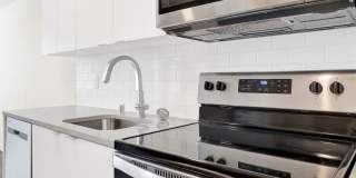 Luxurious Studios with Rooftop Deck and Secured Entry! Gallery 34