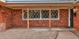 Room to Grow! Spacious, Remodeled 3/2/2 in Great Location! Gallery 6