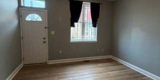 Spacious 3 Bedroom with Washer/Dryer Gallery 6