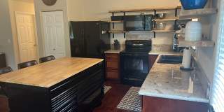 14-600 Flower Rd Gallery 2