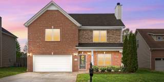 Pet Friendly Three Bedroom with Bonus! Gallery 1