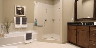 Luxembourg Gallery 17