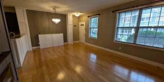 Beautiful 2 bedroom townhouse in Maple Grove Gallery 16