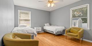 7 Linden Avenue Gallery 26