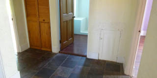 112 Fox Place Gallery 13