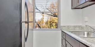 Emerald Apartments Gallery 11