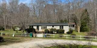 Fully Renovated Secluded 3 Bedroom Rancher! Gallery 1