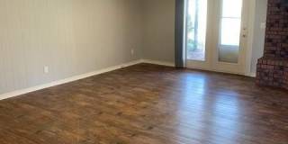4006 Watkins Avenue Gallery 4
