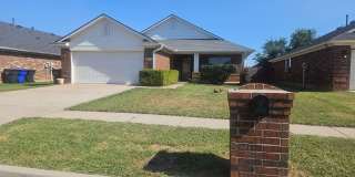 (3) Bed/(2) Bath with Storm Shelter Avail NOW! Gallery 1
