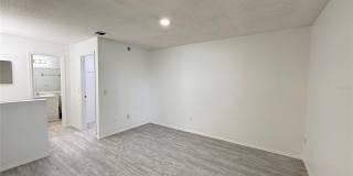 72 LAKEPOINTE Circle Gallery 19
