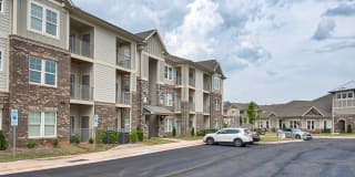 Pines at Glen Laurel Luxury Apartments Gallery 11