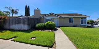 Unique Design, Corner Lot, with Pool & Landscaping Service Gallery 1