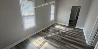 FOR RENT — SPACIOUS 3 BED / 1 BATH HOME Gallery 4