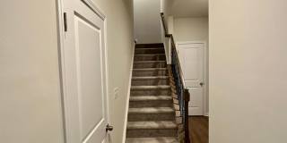 Elegant Townhome located in Ballantyne! Gallery 6