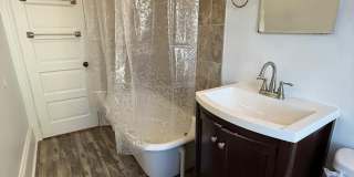 33 E 4TH Street Gallery 6