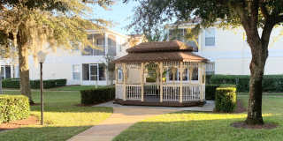 FULLY FURNISHED - Peaceful 4 Bed / 2 Bath Condo Gallery 18