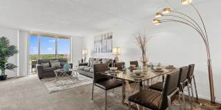 Tennis Towers Apartments Gallery 26