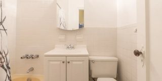 406 W 47th St Gallery 8