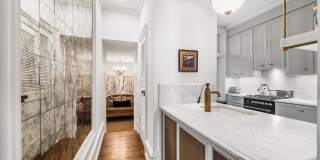 2310 SPRUCE Street Gallery 16
