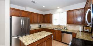 Mountain Lodge Gated Community-5-Bedroom, 3.5-Bathroom Home Gallery 16