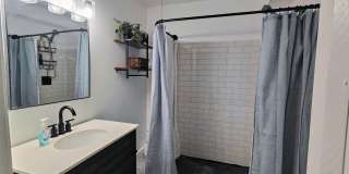 Spacious 4BR House in Lawrenceville Gallery 22