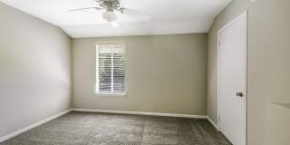 Pine Ridge Apartments Gallery 15