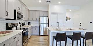 475 N 9TH Street Gallery 2