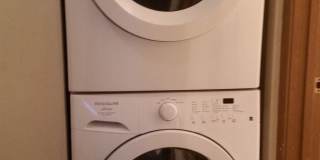 RENOVATED APARTMENT WITH IN-UNIT WASHER-DRYER & GARAGE PARKING! Gallery 16