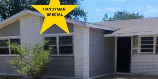Handyman Special $0 First Month's Rent / “You fix, you SAVE BIG!!” Contact Diane for details: 806 704-3055 ext 2 Gallery 1