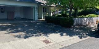 3BD 2BTH w/2 Car Garage & Landscaped Yard Gallery 1