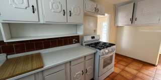 Bel-Air Neighborhood 2 Bed! Gallery 10