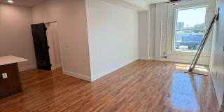 2033 W Broad St Gallery 17