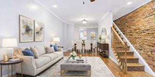 Bright 2 bed 1.5 bath AVAILABLE NOW Gallery 1