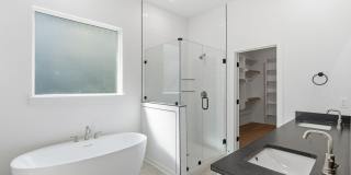 1835 East Fiji Street Gallery 8