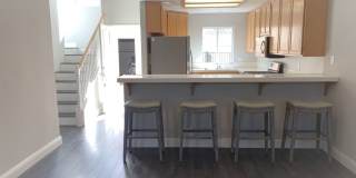 Islay Hills Condo! Upgraded, Nice Neighborhood -No Co-signers Gallery 1