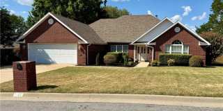2780 Londonderry Drive Gallery 1