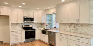 Fantastic Redmond Location!!! Fantastic Redmond Location!!! Gallery 1