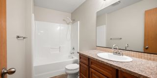Spacious 3-Bed Duplex in Central Spokane — Washer/Dryer Included Gallery 12