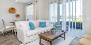 Lake House Apartments Gallery 34