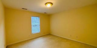 * RE-RENTAL AVAILABLE 7/15/26 * 3 Bedroom 2.5 Half Bath Townhouse with 2 Car Garage Gallery 7