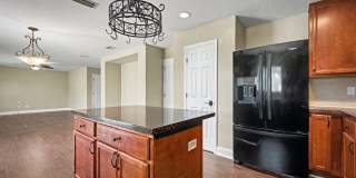 Beautiful Home in Exclusive Mill Creek Landing – Lawn Care & Pest Control Included! Gallery 6