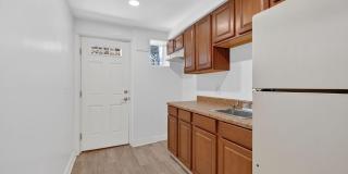 2218 16TH ST NE Gallery 15