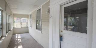 4-Bed Farmhouse Minutes from UVM Campus (30 Chase St) Gallery 20