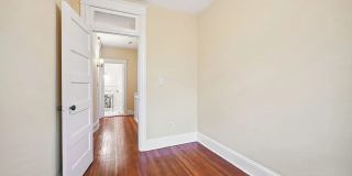 310 Taylor St NW Gallery 15