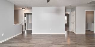 4BDRM, 3.5BA w/Fenced Yard in Sedona Woods! $2900/mo Gallery 44