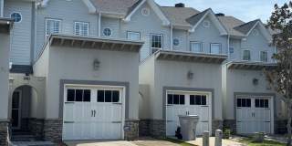 Navarre - Hidden Bay Village - 3 bedroom, 3 bathroom - Waterfront Townhome Gallery 1
