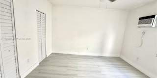1043 NW 2nd St Gallery 7