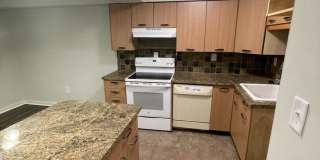 3 bd 1.5 ba Condo Gallery 14