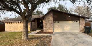 THREE BEDROOM 2 BATH HOUSE ON THE SOUTH SIDE Gallery 1