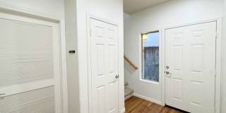 Stunning 2 Bed / 2.5 Bath Condo with 2-Car Garage in North Park Gallery 3